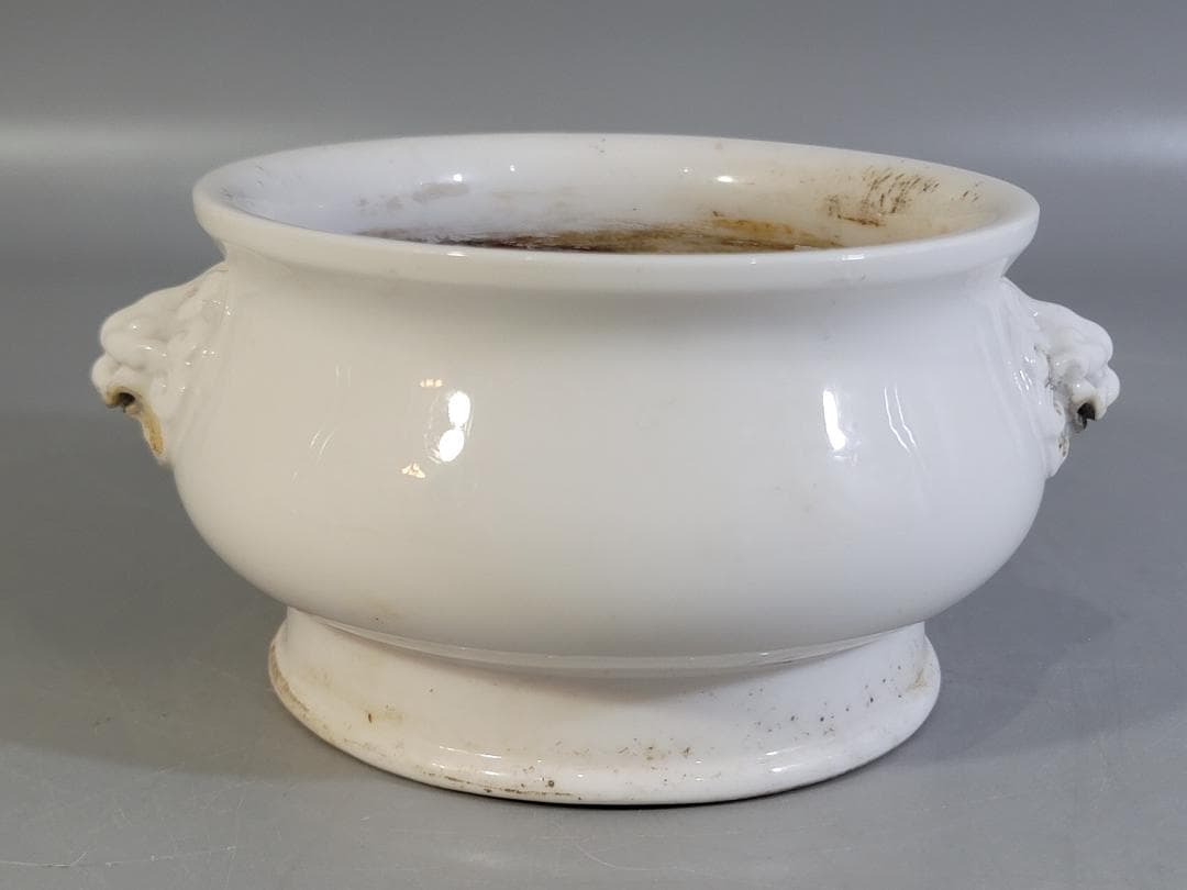 中国美術 明　徳化窯獅子耳香炉　何朝宗製銘 DT619