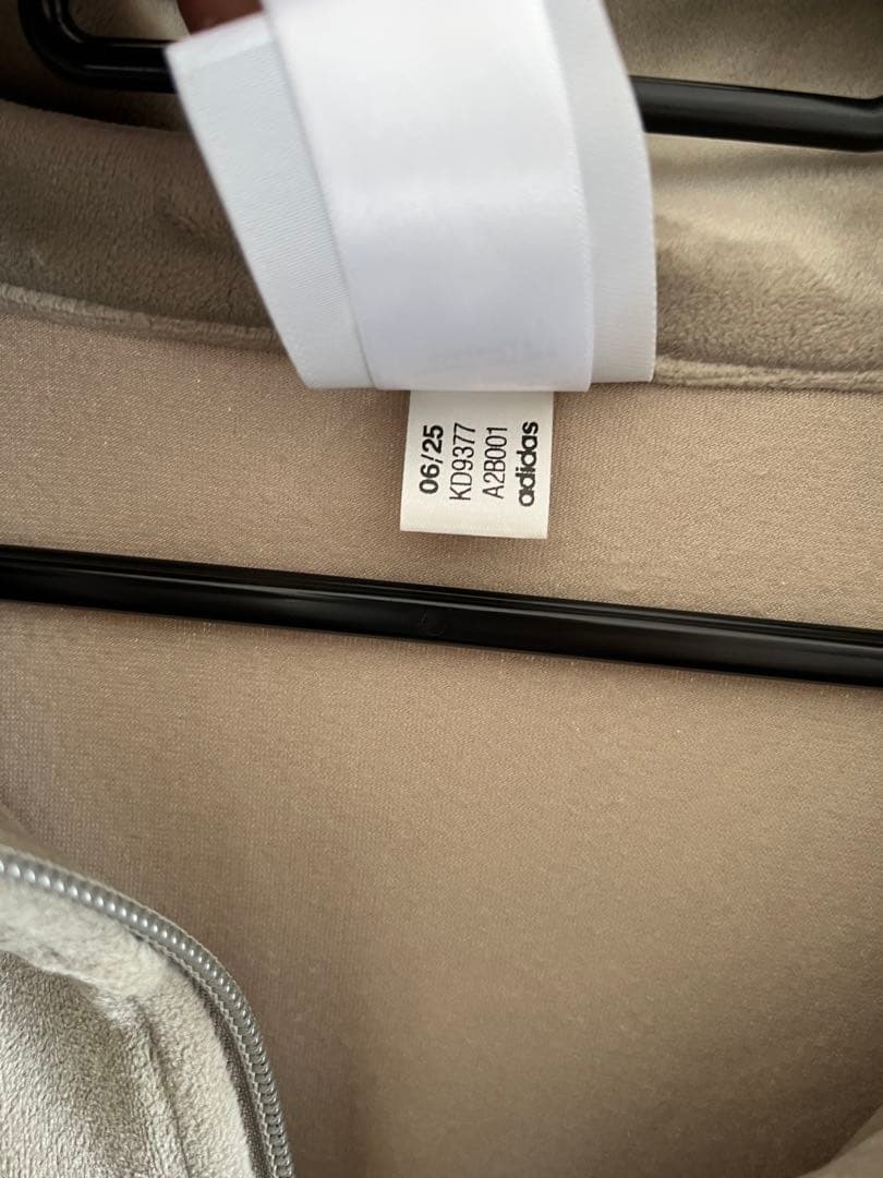 Y*u様 アディダス　ベロアトラックトップ ベージュ　ジャーナルスタンダード　3