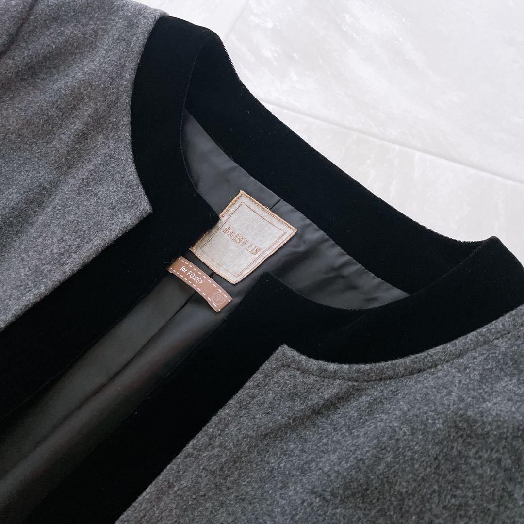 極美品✨フォクシー ノーカラージャケット カシミヤ混 パイピング ロゴ入り 38