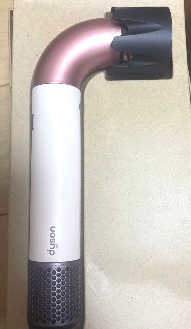値下げ！ダイソンドライヤー　ピンク