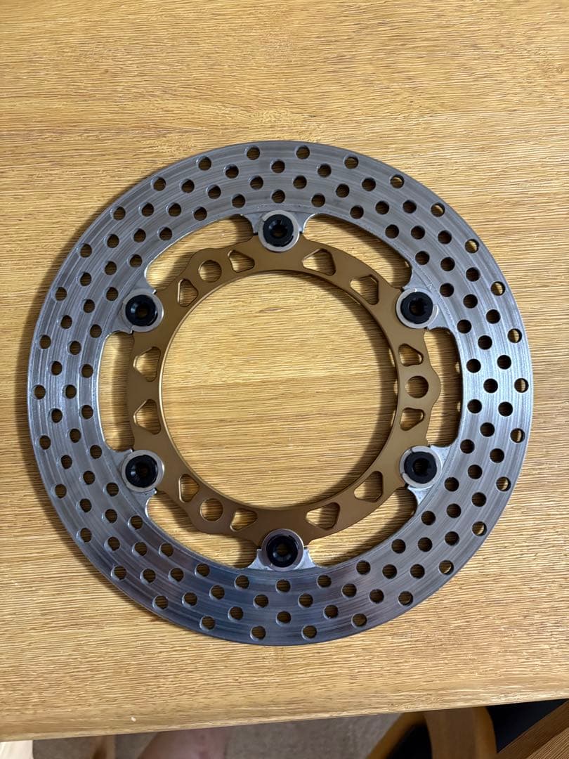 シグナスグリファス　ブレーキディスク