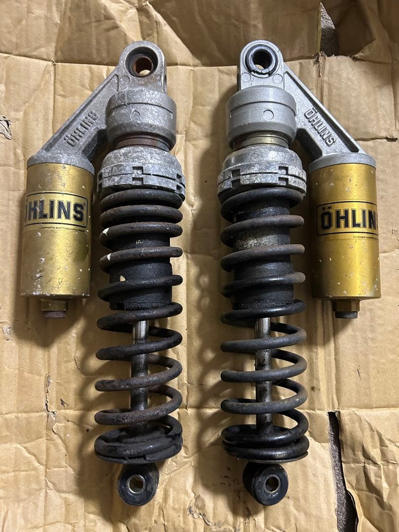 ヤマハ　XJR400R 純正サスペンション　オーリンズ