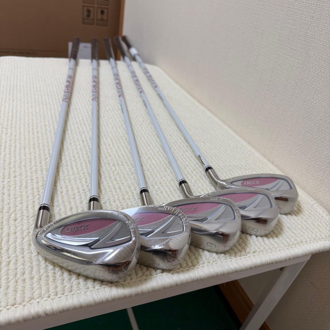 DUNLOPゼクシオフォーティーンレディースアイアンセット5本7-9、PWSW