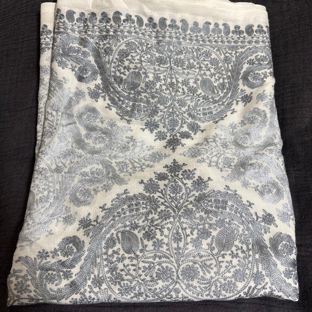 【お値引き不可】トルコで購入　刺繍ストール