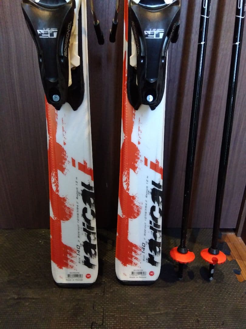 ROSSIGNOLスキー板 140cm LEKIポール 100cm 2点セット