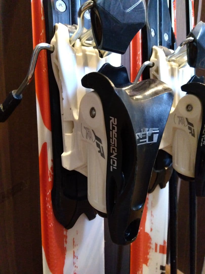 ROSSIGNOLスキー板 140cm LEKIポール 100cm 2点セット