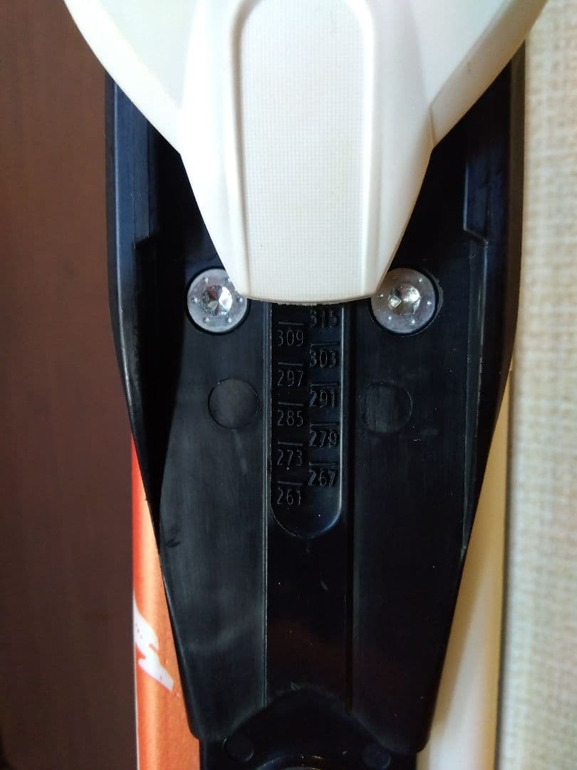 ROSSIGNOLスキー板 140cm LEKIポール 100cm 2点セット