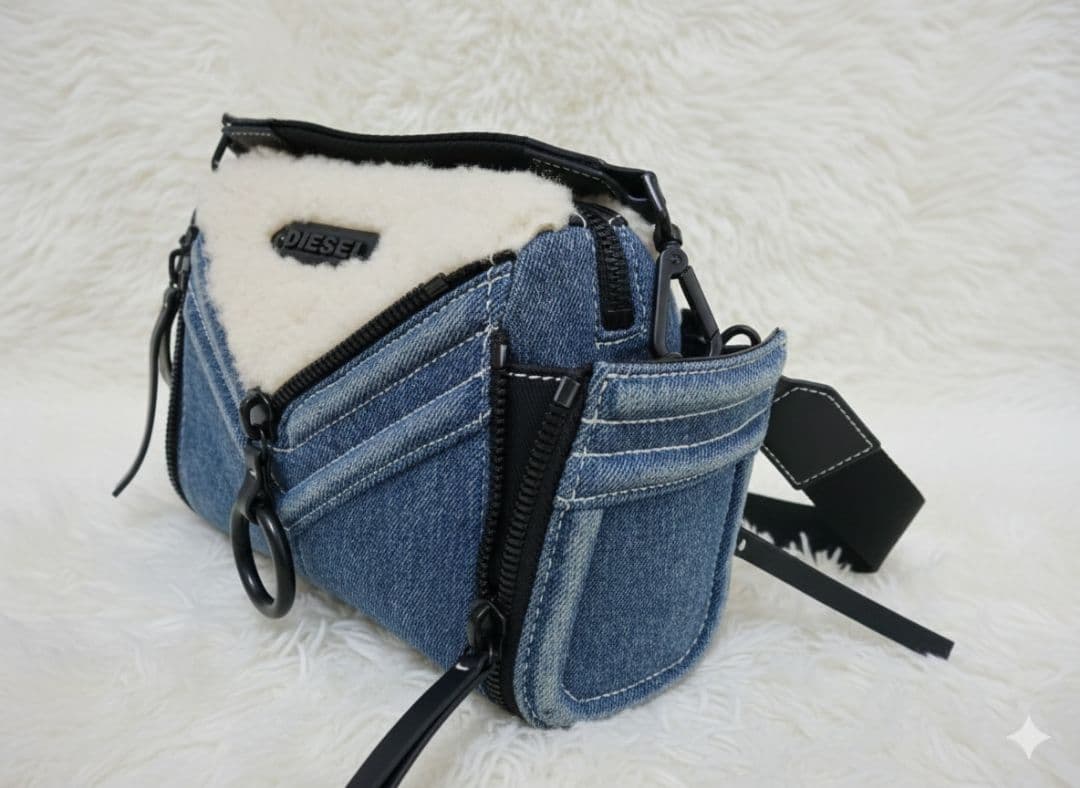 【新品未使用】DIESEL デニムショルダーバッグ ファー/ボア