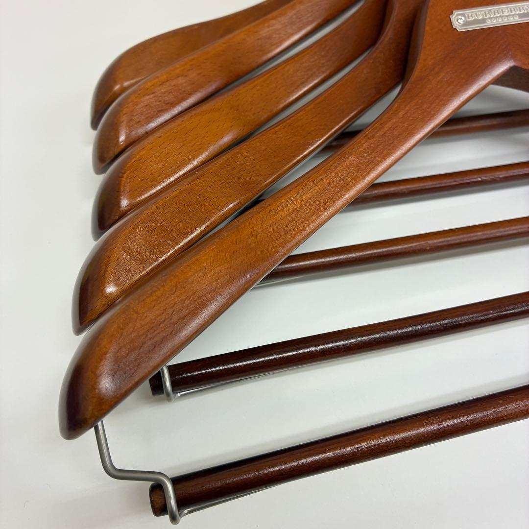 BURBERRY 木製ハンガー 5本セット