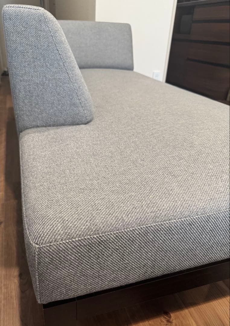 【time &style】正規品　リナーテ　2〜3人掛けソファ　カウチ　79万円