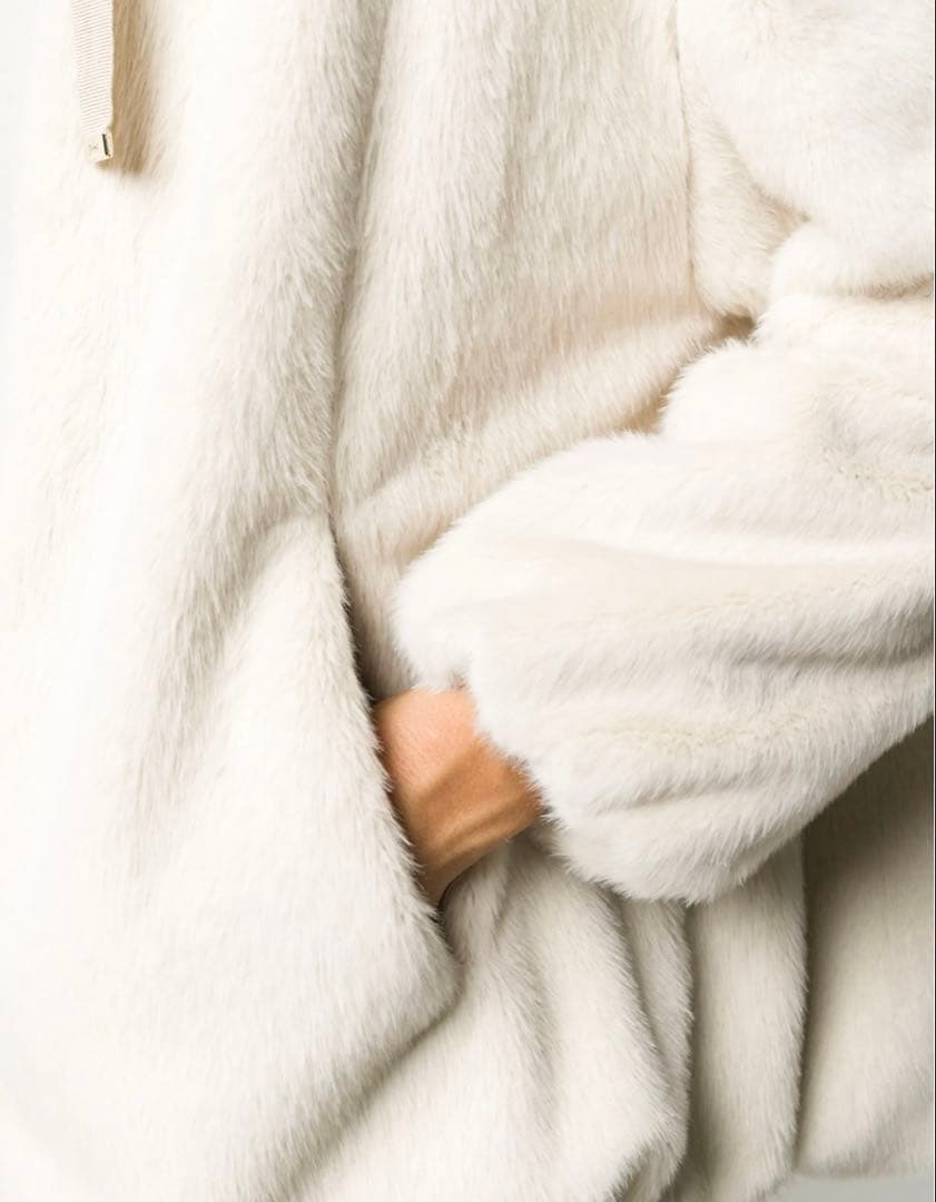 HERNO エコファー　フーデットブルゾン