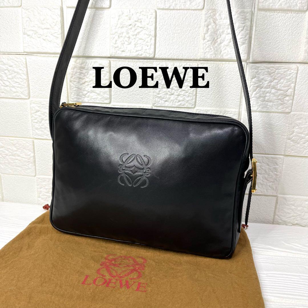 ✨極美品✨☘️LOEWE☘️✨ショルダーバッグ✨アナグラム✨ゴールド金具✨本革✨