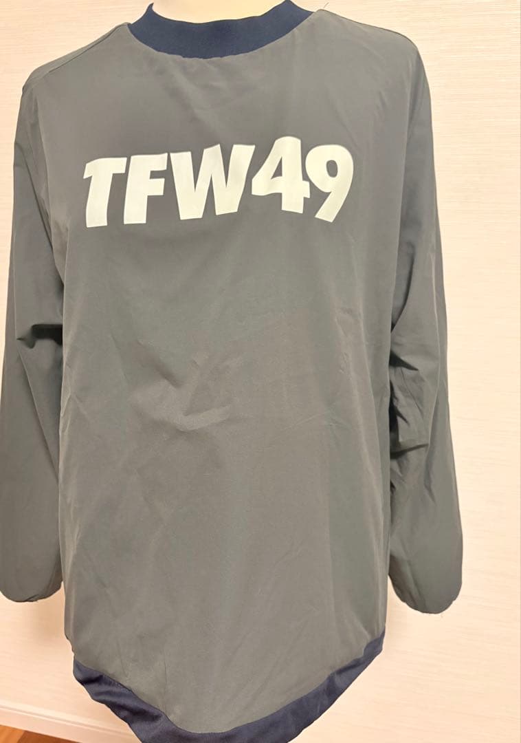 美品✨TFW49 プルオーバー　men's Ｌ　リバーシブル　ネイビー&カーキ
