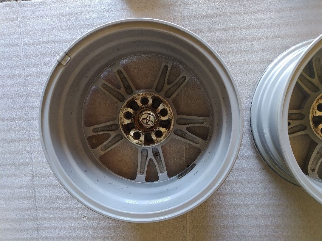 送料込！ZVW30 30プリウス純正 15インチアルミホイール ２本セット②