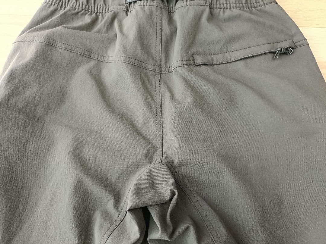 ナイキ ACG カーゴパンツ Sサイズ CV0656-220 ハーフパンツ