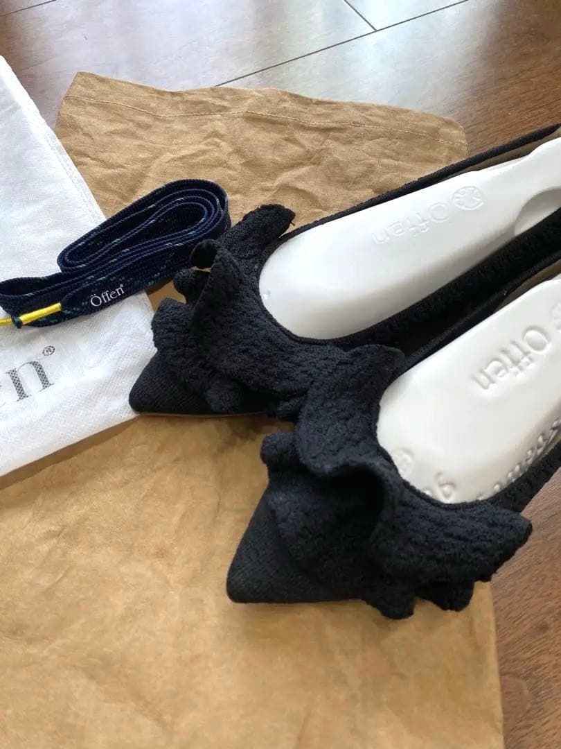 【美品】öffen ブラック フリル ポインテッドトゥ 36