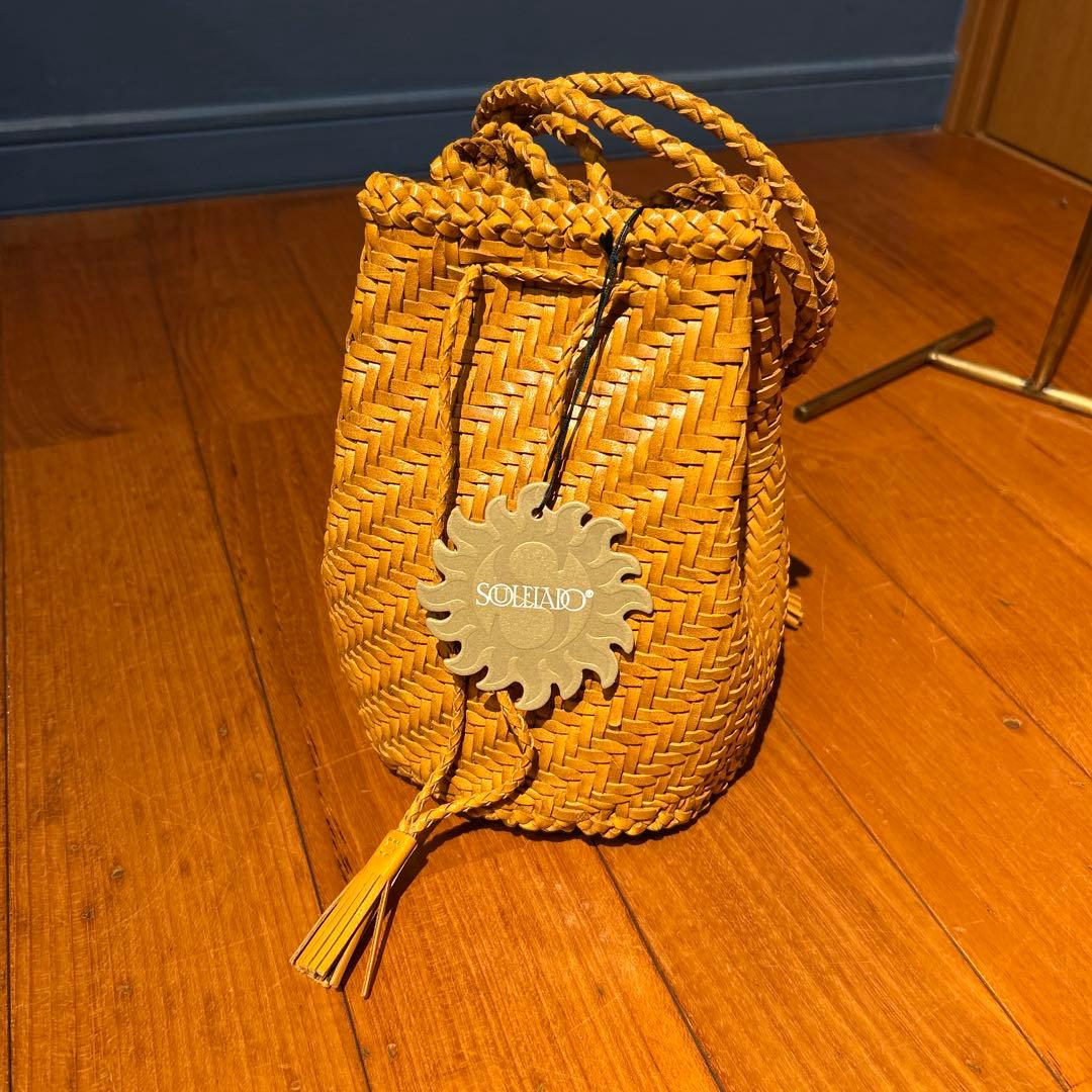 【美品】トゥモローランド　編み込みレザー　巾着バック　牛革　ショルダー　ドラゴン