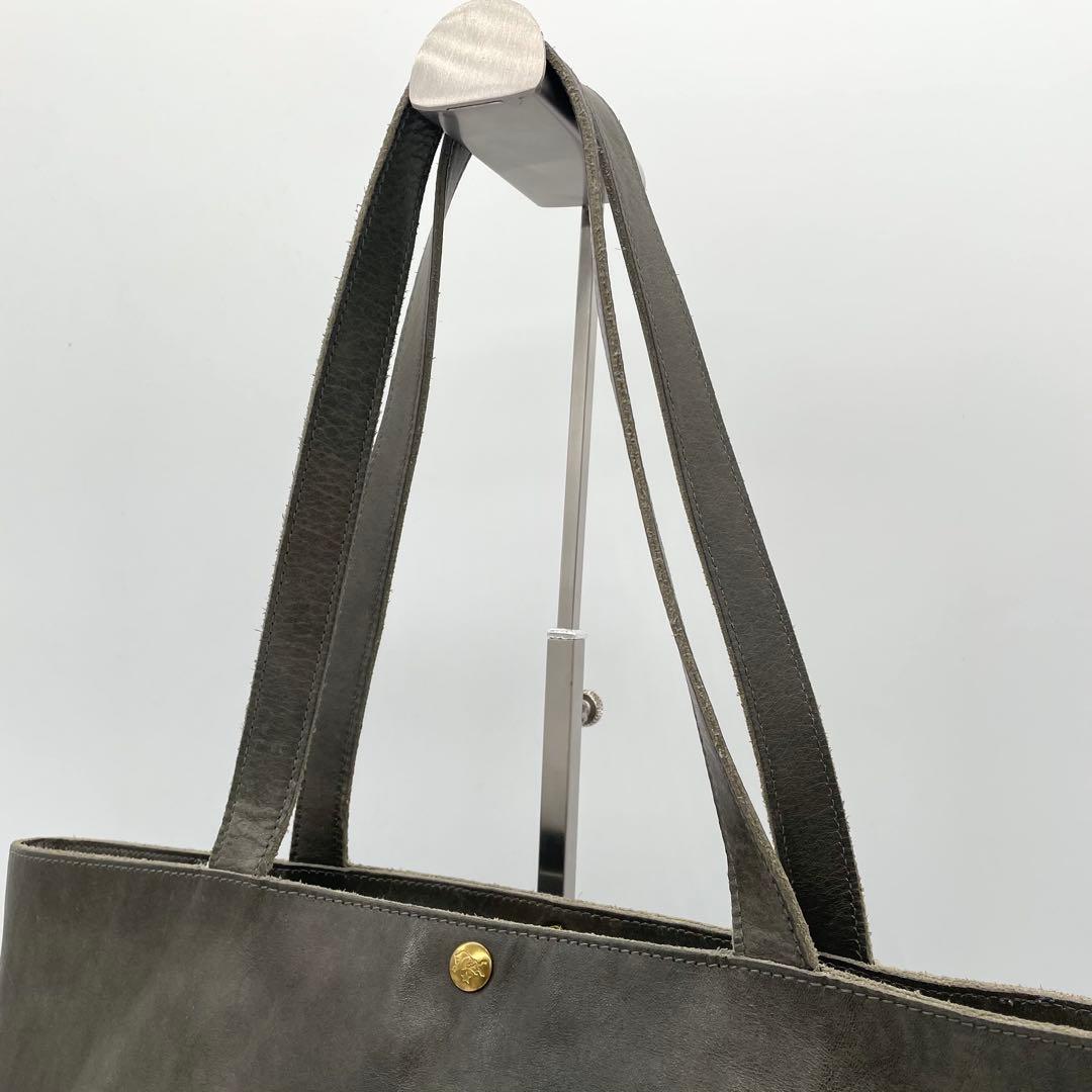 【美品】イルビゾンテ　トートバッグ　ハンドバッグ　カーキ　ロゴ型押し　A4可能