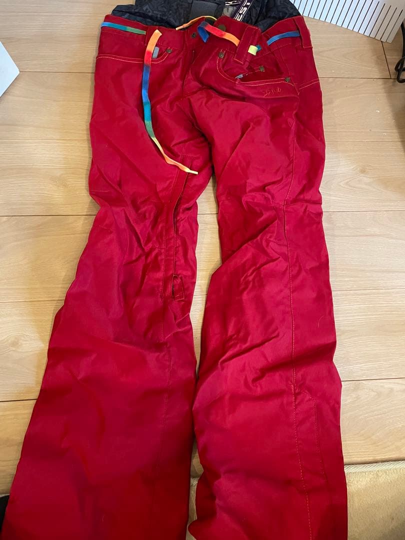 スノーボードウェアセット（ゴーグル・手袋・防具つき）