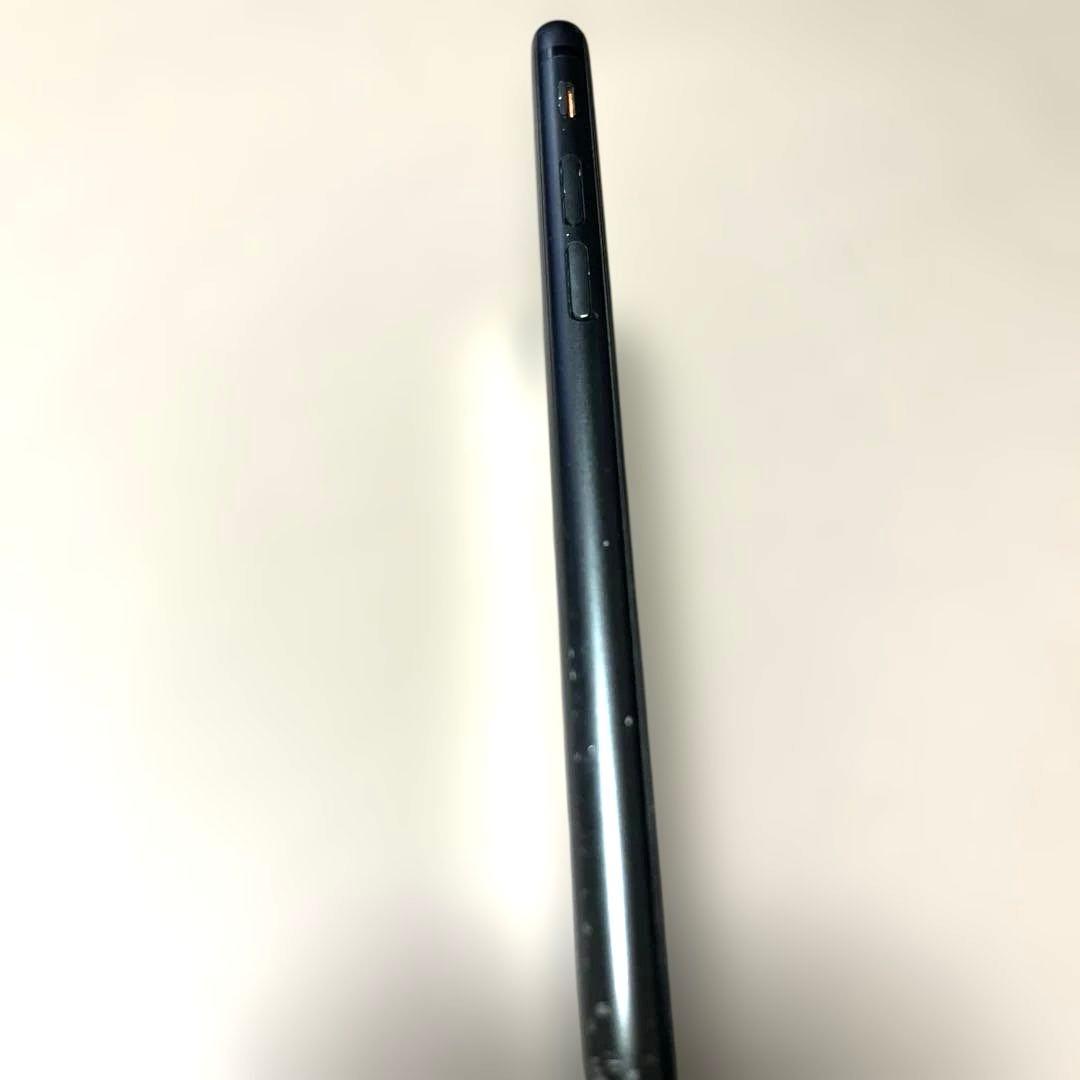 iPhone 8ブラック　SIMフリーバッテリー100%