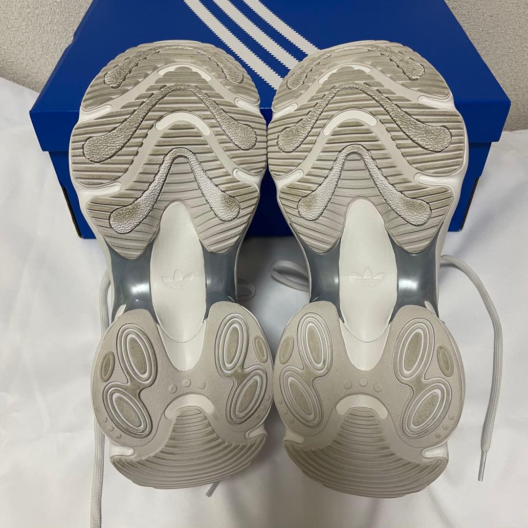 adidas オズヴィーナス OZVENUZ 24.5　シルバー