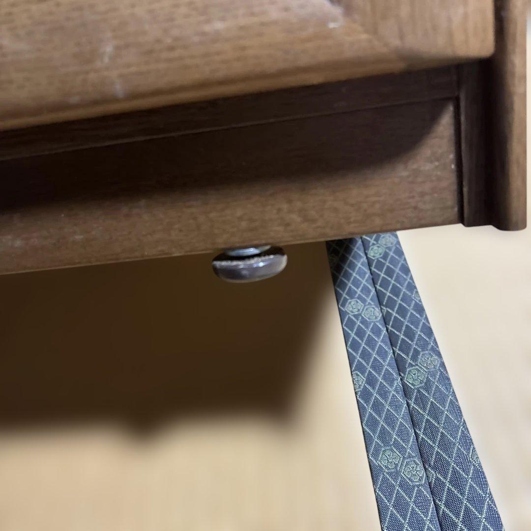 カリモク　　レンジボード・レンジ台　キャスター付き 送料込み　配線付き