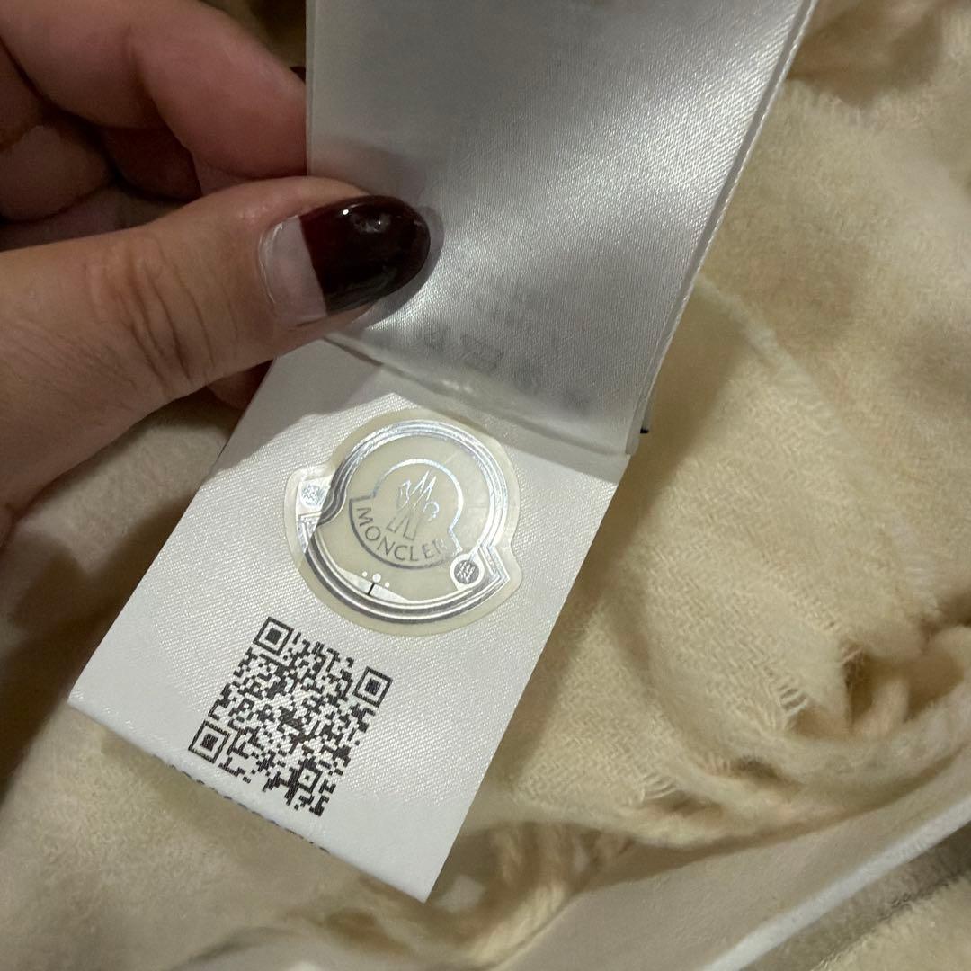 美品✨MONCLER☺︎︎︎︎ウール100% マフラー☺︎︎︎︎アイボリー