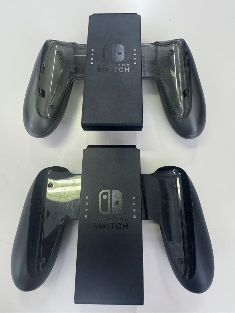 【ソフト2本・ジョイコン 4個付き】Nintendo Switch (箱付き)