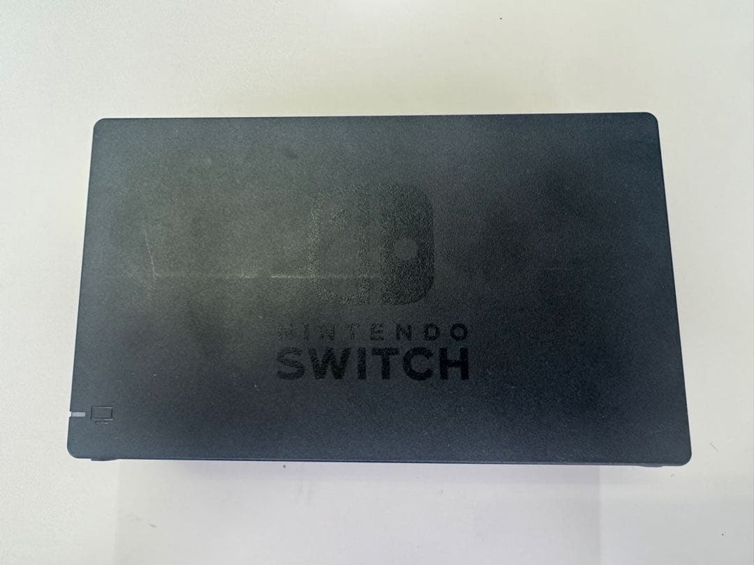 【ソフト2本・ジョイコン 4個付き】Nintendo Switch (箱付き)