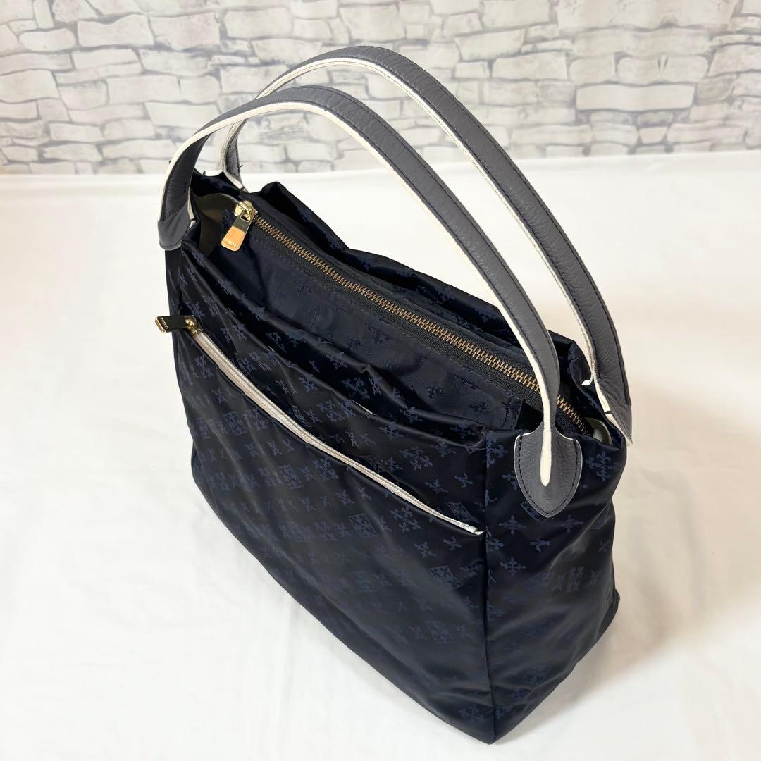 未使用級✨ラシット・トートバッグ手提げ肩掛け ナイロン ポケット多数 A4可