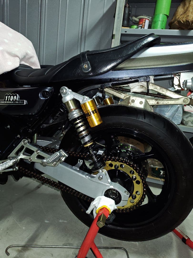 オーリンズリアサスペンション