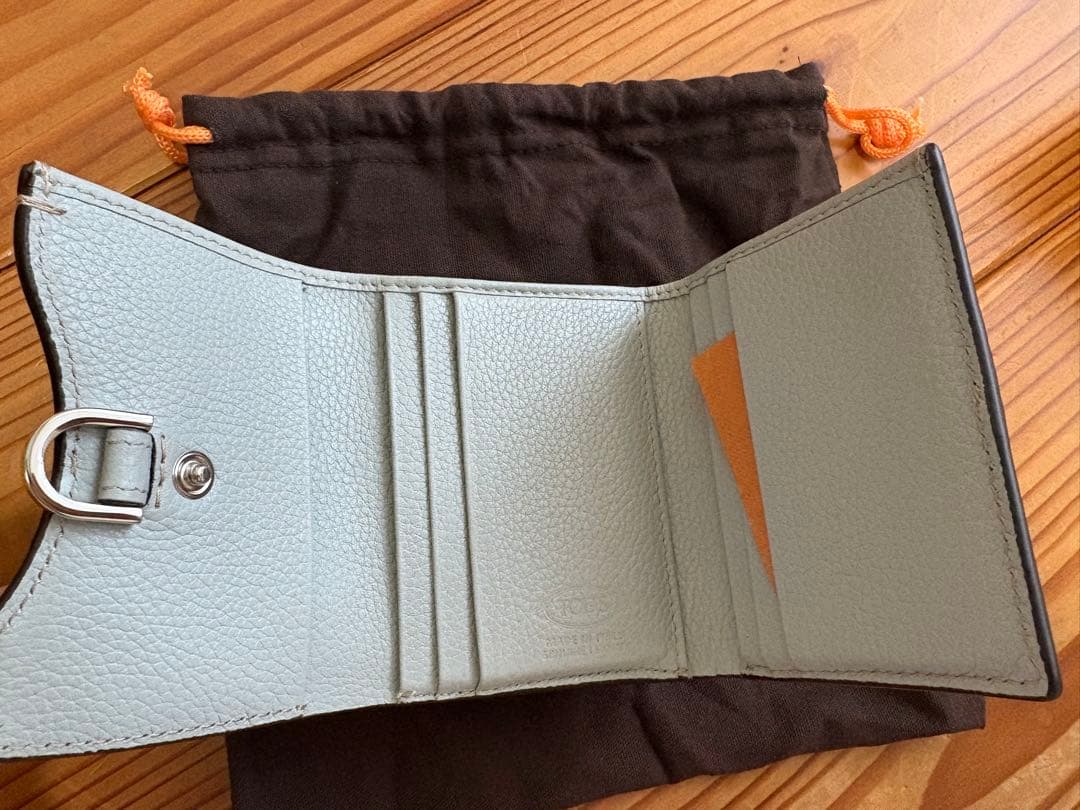 【美品】TOD'S ライトブルー 三つ折り財布