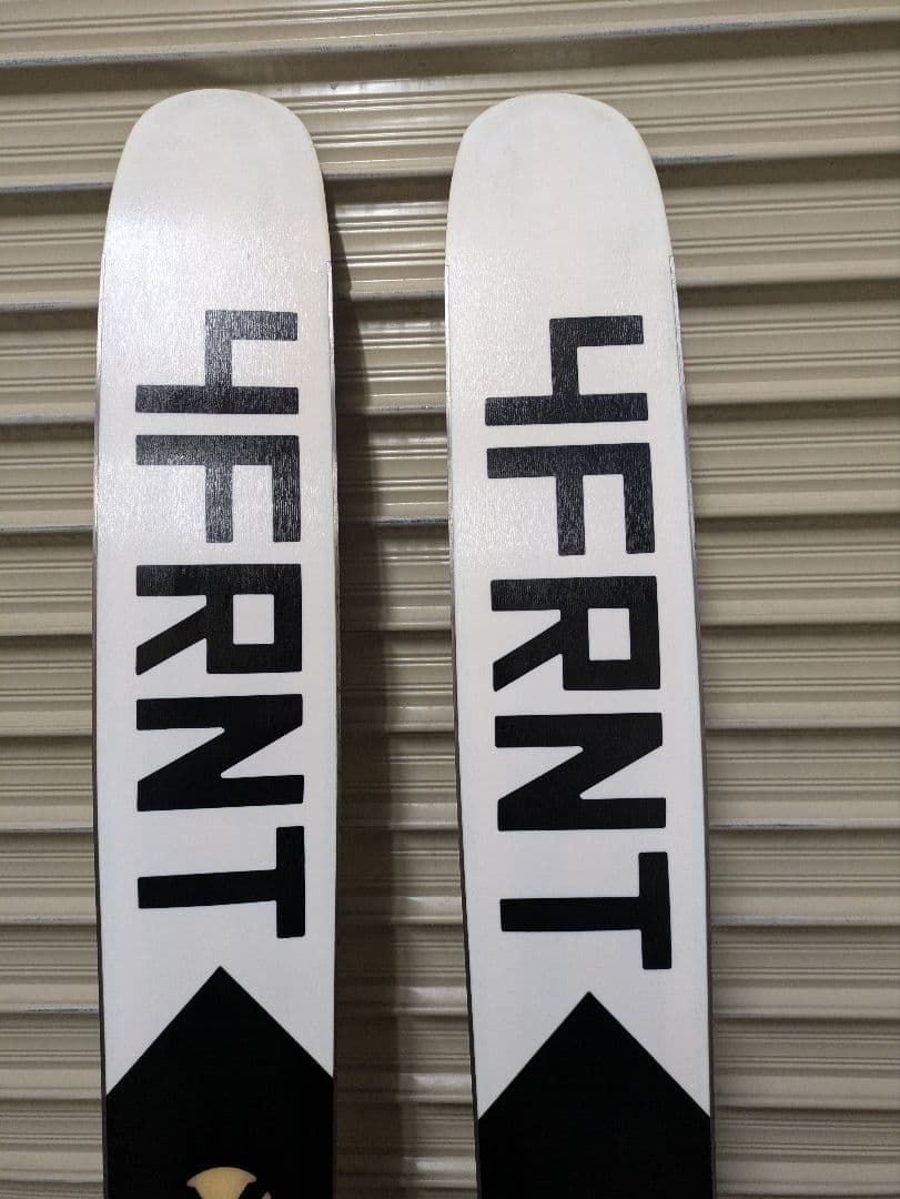 4FRNT Raven スキー