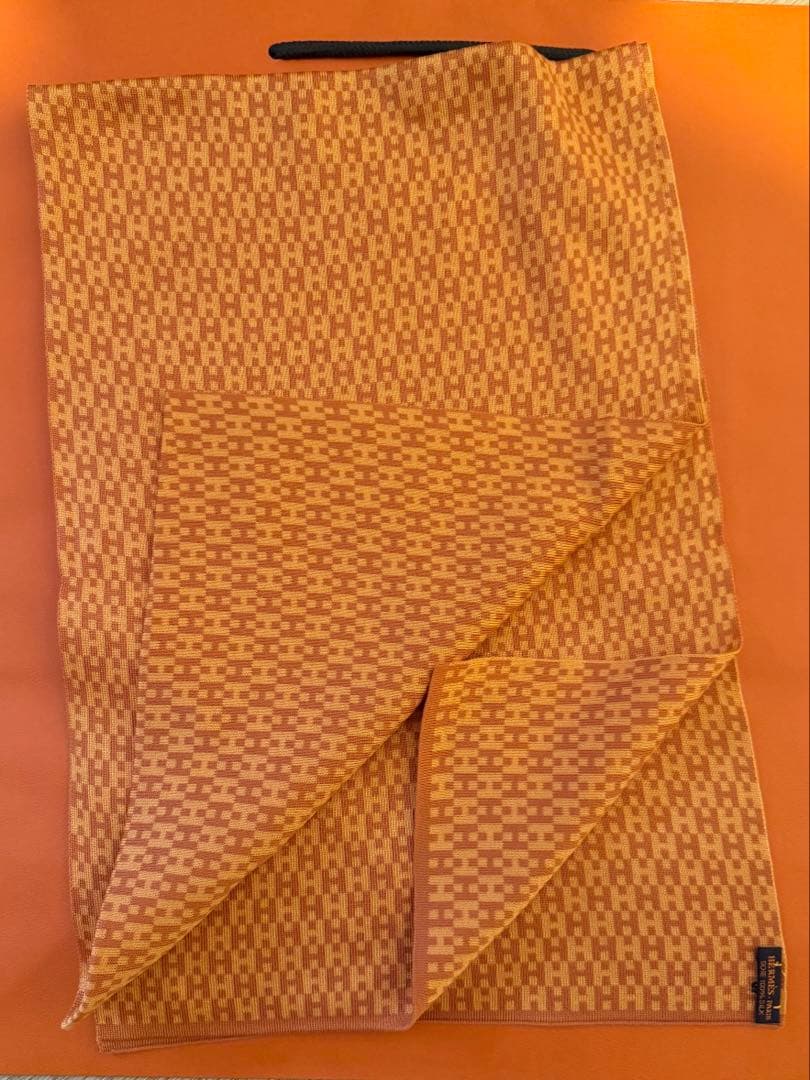 【未使用品】エルメスH柄マフラー