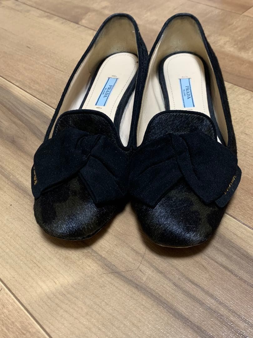 PRADA プラダ リボン付き フラットパンプス ブラック ハラコ調 37
