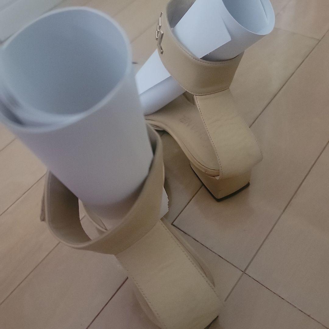 CHANEL ベージュ・ブラック アンクルストラップ フラットシューズ