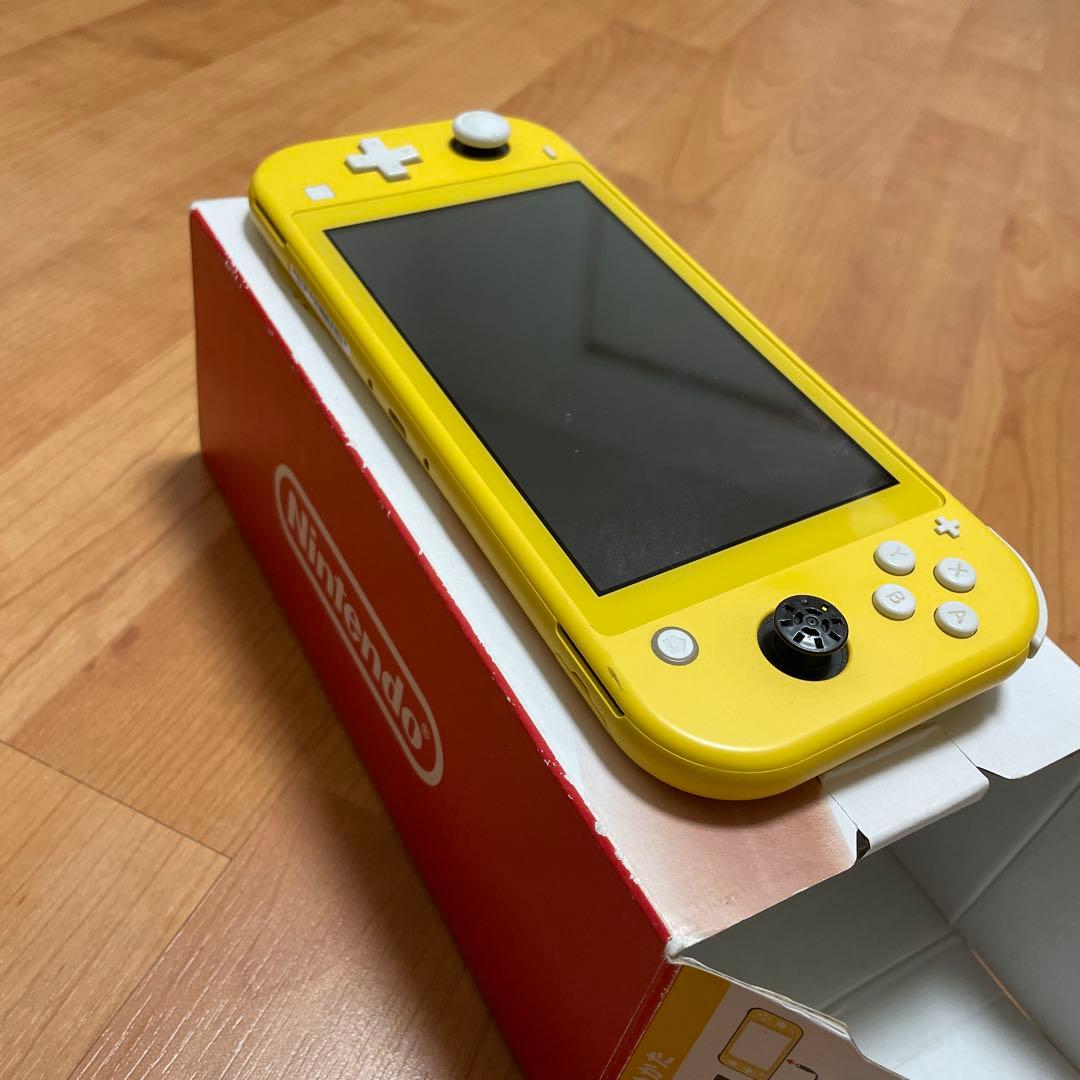 Nintendo Switch Lite イエロー 本体（充電器付）