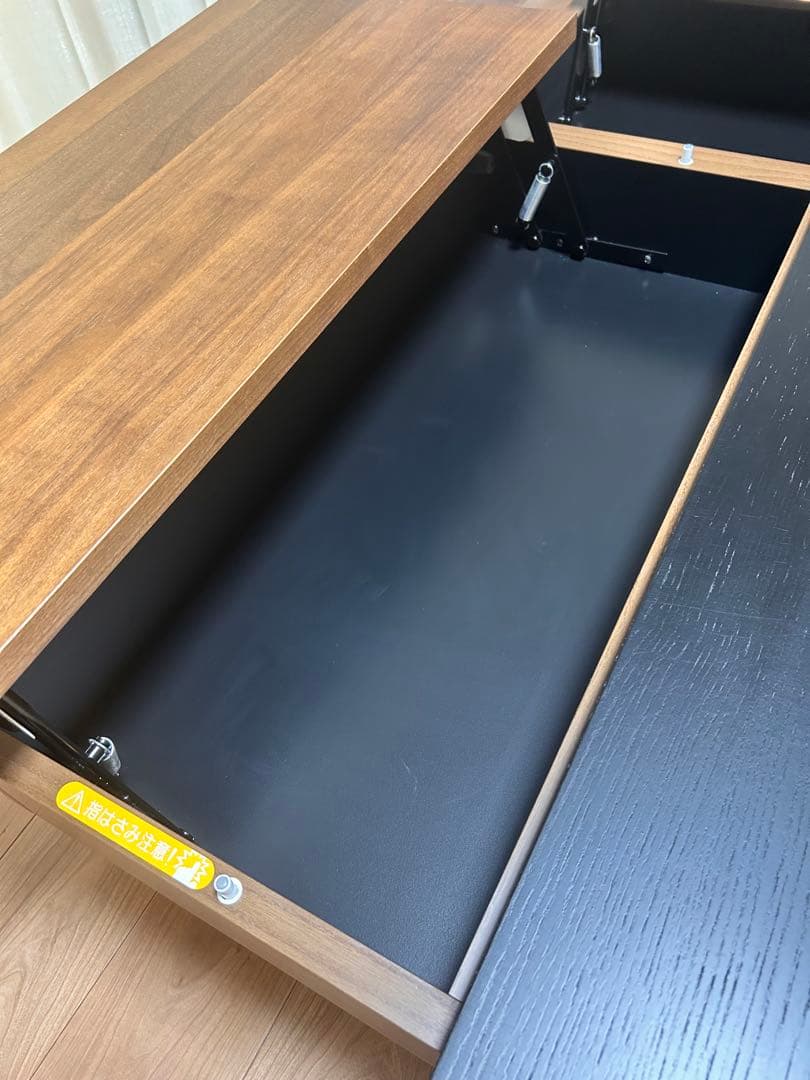 リビングハウス　モリタインテリア製　センターテーブル　ローテーブル