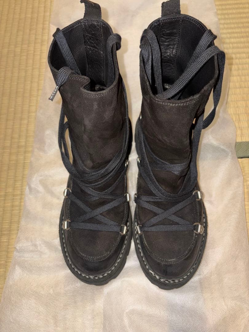 GUIDI -MOON01- カーフリバース　マウンテンブーツ