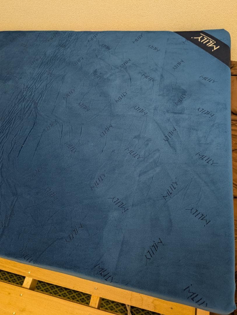 【未使用品】マシュマロ感　エムリリー 優反発 マットレス 厚11cmセミシングル