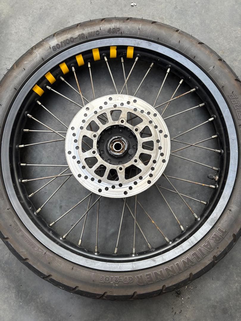 トリッカー用スポークホイール 前後セット