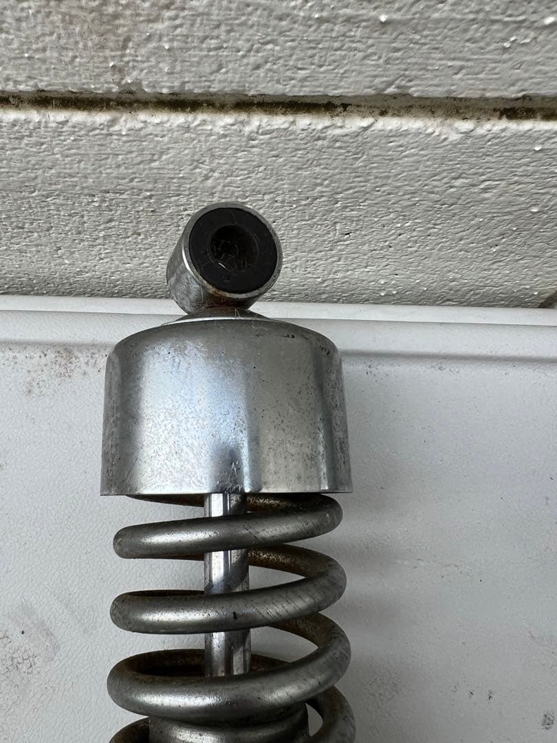 xlch アイアンショベル　リアショック