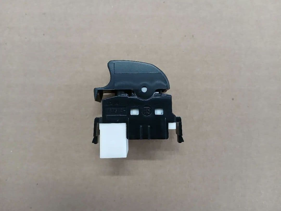 【新品】日野純正パワーウインドゥスイッチ　運転席、助手席セット