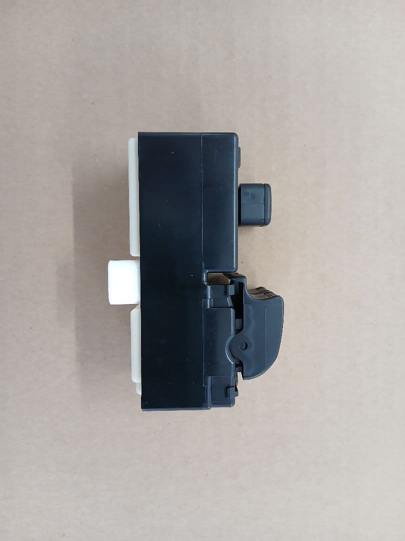 【新品】日野純正パワーウインドゥスイッチ　運転席、助手席セット