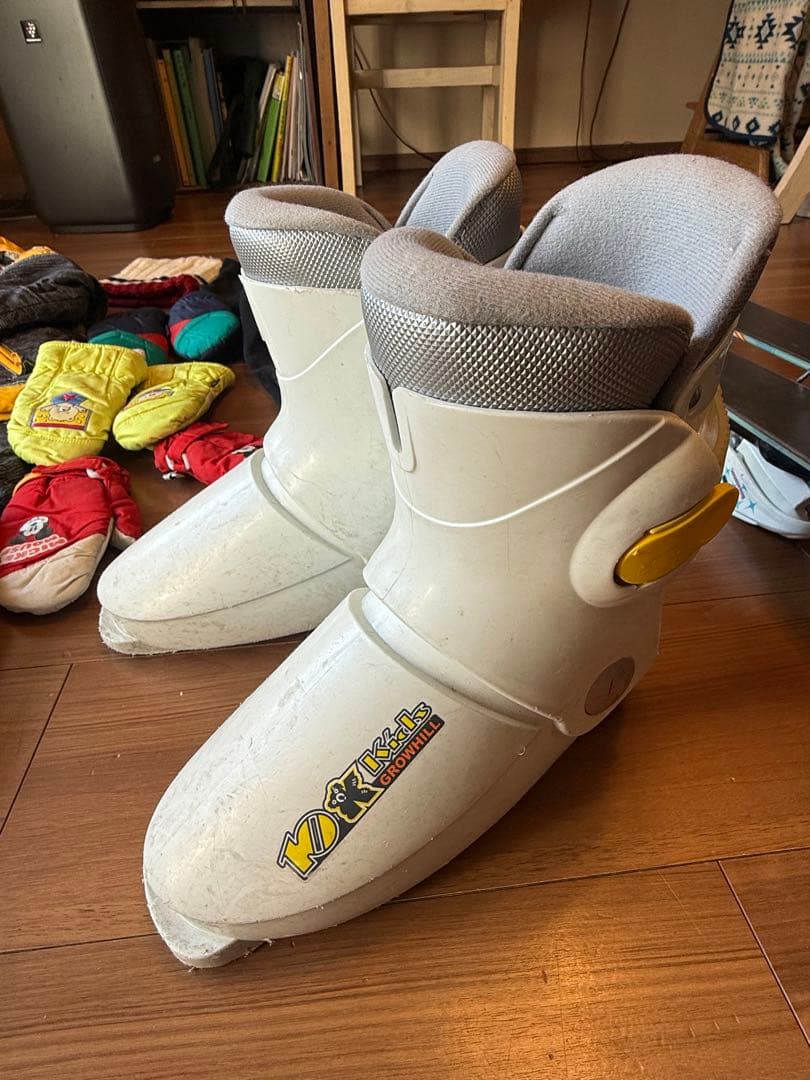 子ども用スキーセット　スキーブーツ　20㎝　スキーウェア　キッズ　ジュニア