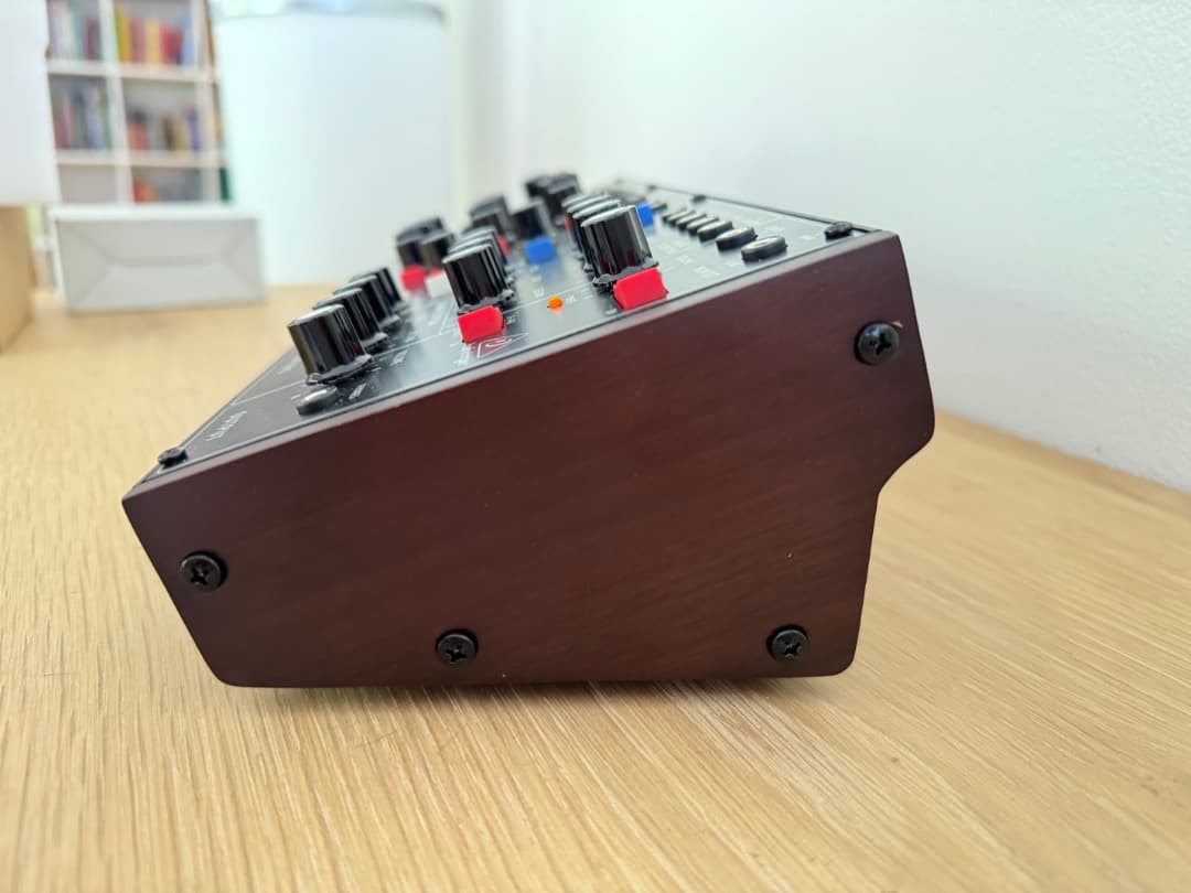 美品　Model D Behringer アナログ シンセサイザー