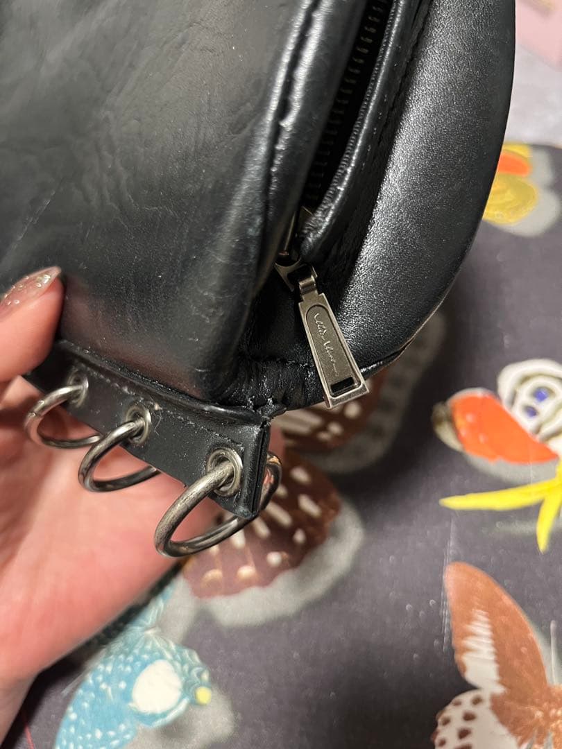 alice auaa レザークラッチバッグ