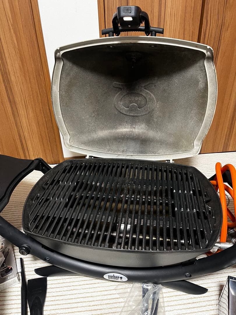 WEBER ウェバー　Q2200 バーベキュー　ガスコンロ　まとめ売り　ピザ釜他