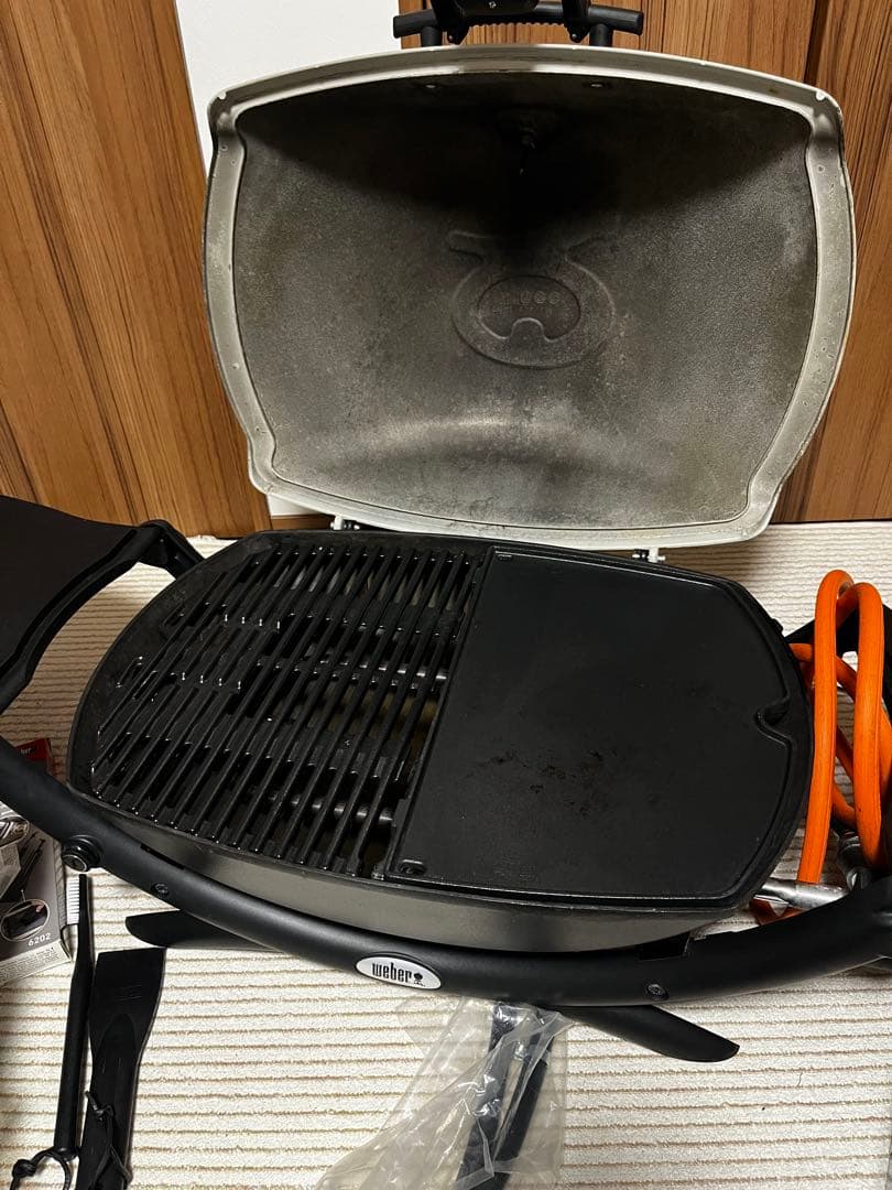 WEBER ウェバー　Q2200 バーベキュー　ガスコンロ　まとめ売り　ピザ釜他