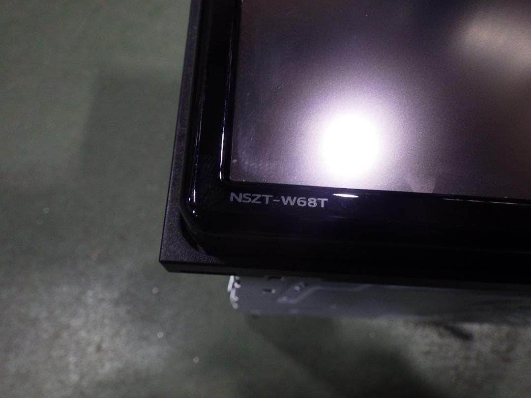 200系ハイエース　純正ナビ